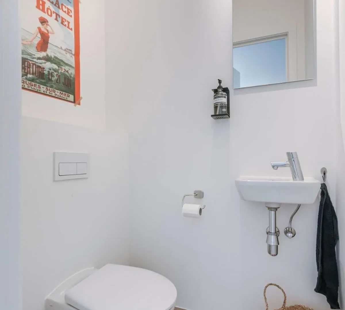 Huswell - Lovely New Apartment At The Harbor + Parking Bruggy